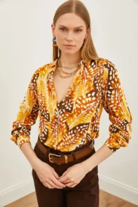Olalook Women's Drop Mustard Patterned Woven Viscose Shirt - Image 5