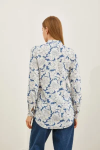 Olalook Women's Rose Indigo Patterned Woven Viscose Shirt - Image 2