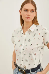 Olalook Women's Ecru Coral Patterned Linen Bat Shirt