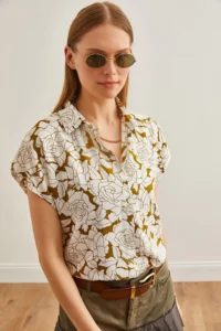 Olalook Women's White Oil Green Rose Patterned Loose Bat Shirt - Image 3