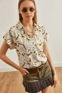 Olalook Women's White Oil Green Rose Patterned Loose Bat Shirt - Image 6
