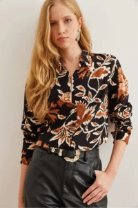 Olalook Women's Black Leaf Patterned Flowy Woven Viscose Shirt - Image 2