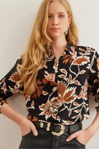 Olalook Women's Black Leaf Patterned Flowy Woven Viscose Shirt - Image 3