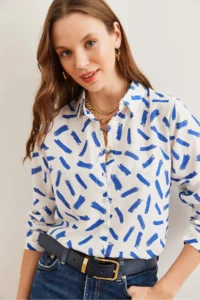 Olalook Women's Navy Blue Cuffed Linen Content Shirt - Image 5