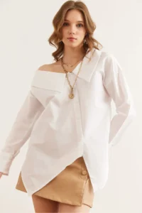 Olalook Women's White Collar Detailed Asymmetrical Woven Shirt - Image 2