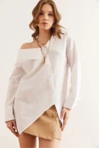 Olalook Women's White Collar Detailed Asymmetrical Woven Shirt - Image 5