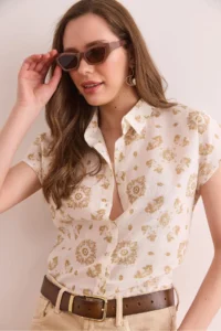 Olalook Women's Motif Beige Flared Linen Content Bat Shirt - Image 5