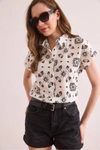 Olalook Women's Motif Black Flamed Linen Content Bat Shirt - Image 4