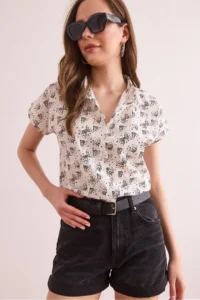 Olalook Women's Pixel Black Flamed Linen Bat Shirt - Image 5
