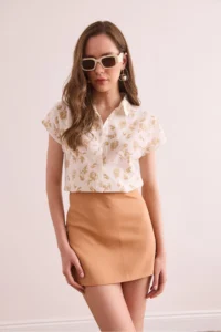Olalook Women's Rose Beige Flared Linen Content Bat Shirt - Image 3