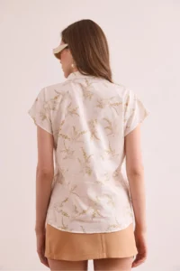 Olalook Women's Leaf Beige Flared Linen Content Bat Shirt - Image 2