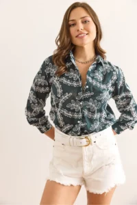 Olalook Women's Emerald Green Geometric Scallop Detailed Shirt - Image 4