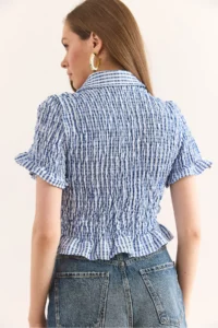 Olalook Women Blue Gipelli Crop Viscose Shirt GML- - Image 5