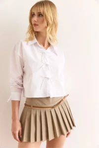 Olalook Women's White Lace Detailed Crop Woven Shirt - Image 3