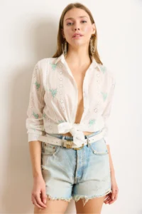 Olalook Women's White Pink Embroidered Stripe Scallop Detailed Shirt - Image 5