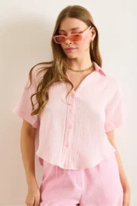 Olalook Women's Pink V-Neck Short Sleeve Muslin Shirt - Image 4