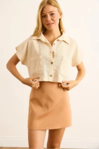Olalook Women's Ecru Single Pocket Etamine Crop Shirt - Image 4