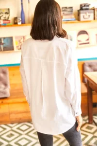 Olalook Women's White Pocket Detailed Boyfriend Woven Shirt - Image 4