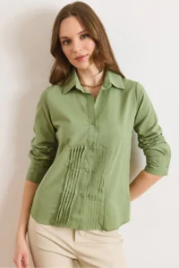 Olalook Women's Green Green Slim Fit Woven Shirt with Darts on the Front