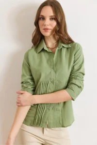 Olalook Women's Green Green Slim Fit Woven Shirt with Darts on the Front - Image 4