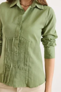 Olalook Women's Green Green Slim Fit Woven Shirt with Darts on the Front - Image 5