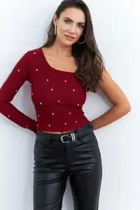 Cool & Sexy Women Burgundy Stone Single Arm Crop Blouse - Image 3