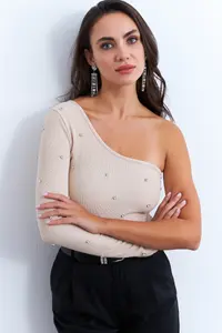 Cool & Sexy Women Cream Stoned Single Arm Crop Blouse - Image 5