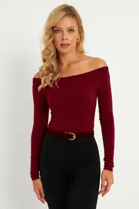 Cool & Sexy Women Burgundy Blouse - Image 3