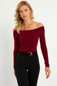 Cool & Sexy Women Burgundy Blouse - Image 4