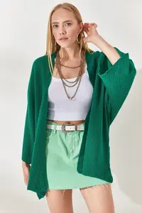 Olalook Women's Grass Green Bat Spring Cardigan - Image 3