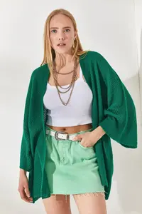Olalook Women's Grass Green Bat Spring Cardigan - Image 4
