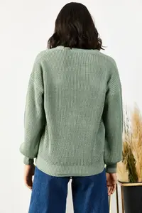 Olalook Women's Green Buttoned Knitwear Cardigan - Image 5