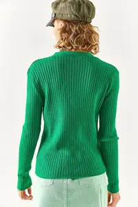 Olalook Women's Emerald Green Accessory Pocket Detailed Buttoned Cardigan - Image 5