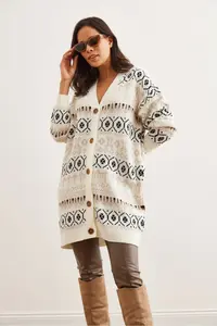 Olalook Women's Ecru Ethnic Patterned Oversize Knitwear Cardigan - Image 3