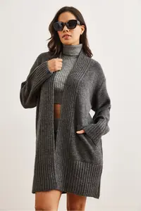 Olalook Women's Anthracite Pocket Collar Detailed Soft Textured Knitwear Cardigan - Image 2