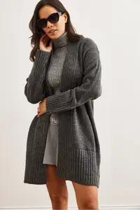 Olalook Women's Anthracite Pocket Collar Detailed Soft Textured Knitwear Cardigan - Image 5