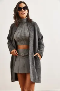 Olalook Women's Anthracite Pocket Collar Detailed Soft Textured Knitwear Cardigan - Image 6
