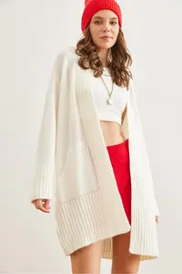 Olalook Women's Ecru Pocket Collar Detailed Soft Textured Knitwear Cardigan - Image 2