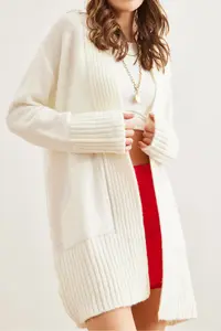 Olalook Women's Ecru Pocket Collar Detailed Soft Textured Knitwear Cardigan - Image 5
