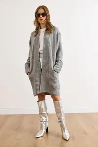 Olalook Women's Gray Pocket Collar Detailed Soft Textured Knitwear Cardigan - Image 6