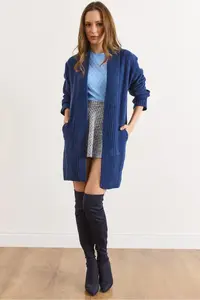 Olalook Women's Navy Blue Pocket Collar Detailed Soft Textured Knitwear Cardigan