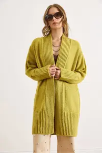 Olalook Women's Oil Green Pocket Collar Detailed Soft Textured Knitwear Cardigan - Image 5