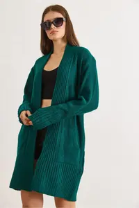 Olalook Women's Petrol Green Pocket Collar Detailed Soft Textured Knitwear Cardigan - Image 4