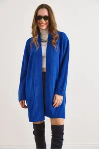 Olalook Women's Saks Blue Pocket Collar Detailed Soft Textured Knitwear Cardigan - Image 2