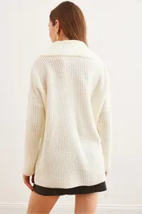 Olalook Women's Ecru Wrap Collar Buttoned Knitwear Cardigan - Image 6
