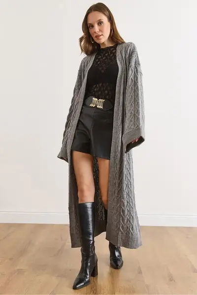 HRK-19000327-GRAY_1