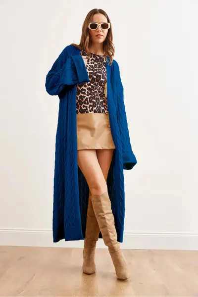 HRK-19000327-SAKS-BLUE_1