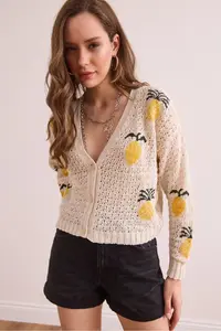 Olalook Women's Ecru Pineapple Motif Openwork Crop Cardigan - Image 2