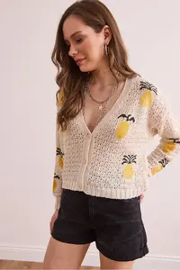Olalook Women's Ecru Pineapple Motif Openwork Crop Cardigan - Image 4