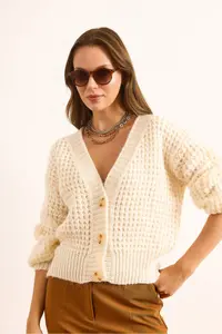 Olalook Women's Ecru 3 Button Soft Textured Knitwear Cardigan - Image 2
